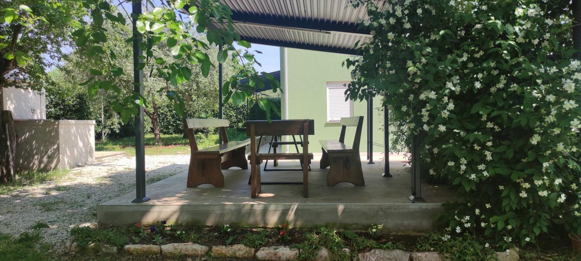 Apartment Greeny Galižana エクステリア 写真
